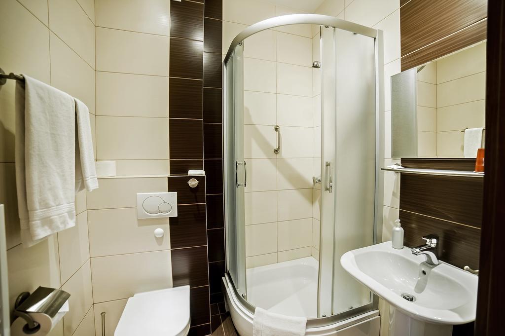 Pelikan Aleksandrow Lodzki Room photo